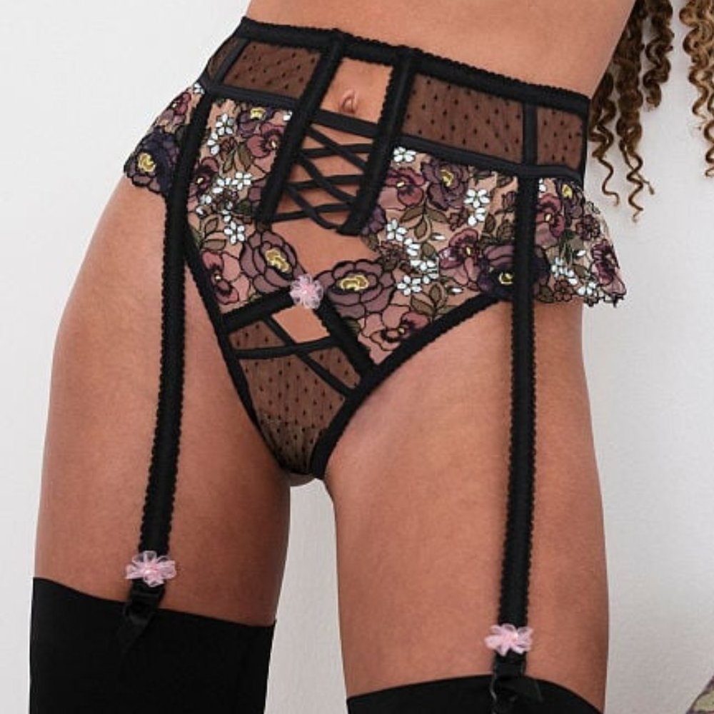 VS XXS 2 Piece Set FOR LOVE & LEMONS Clara Thong Panty & Garter Belt Floral NWT